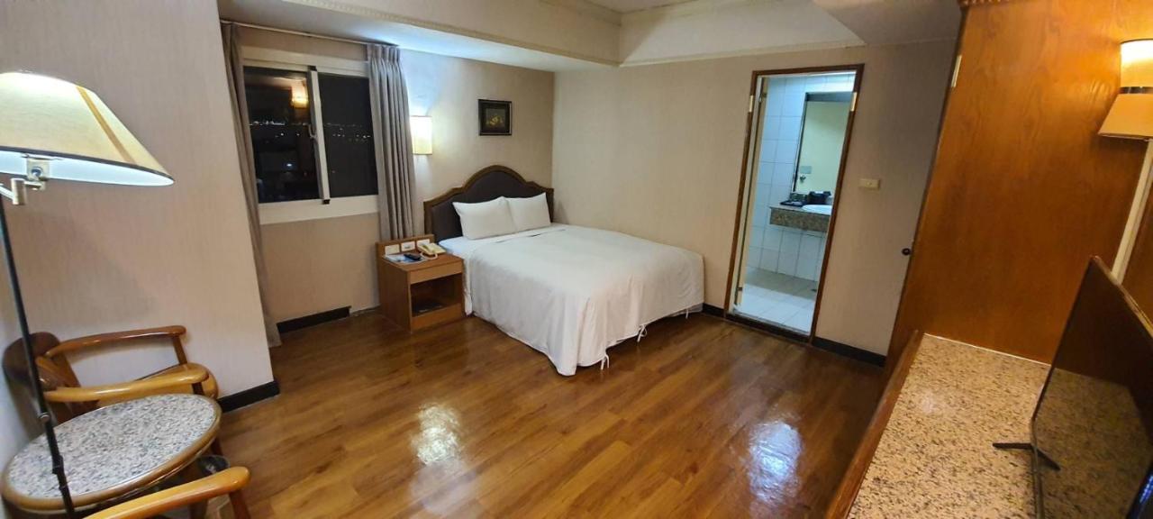 Tapeng Bay Holiday Hotel Donggang Luaran gambar