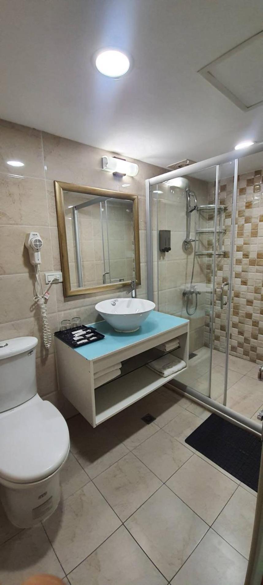 Tapeng Bay Holiday Hotel Donggang Luaran gambar