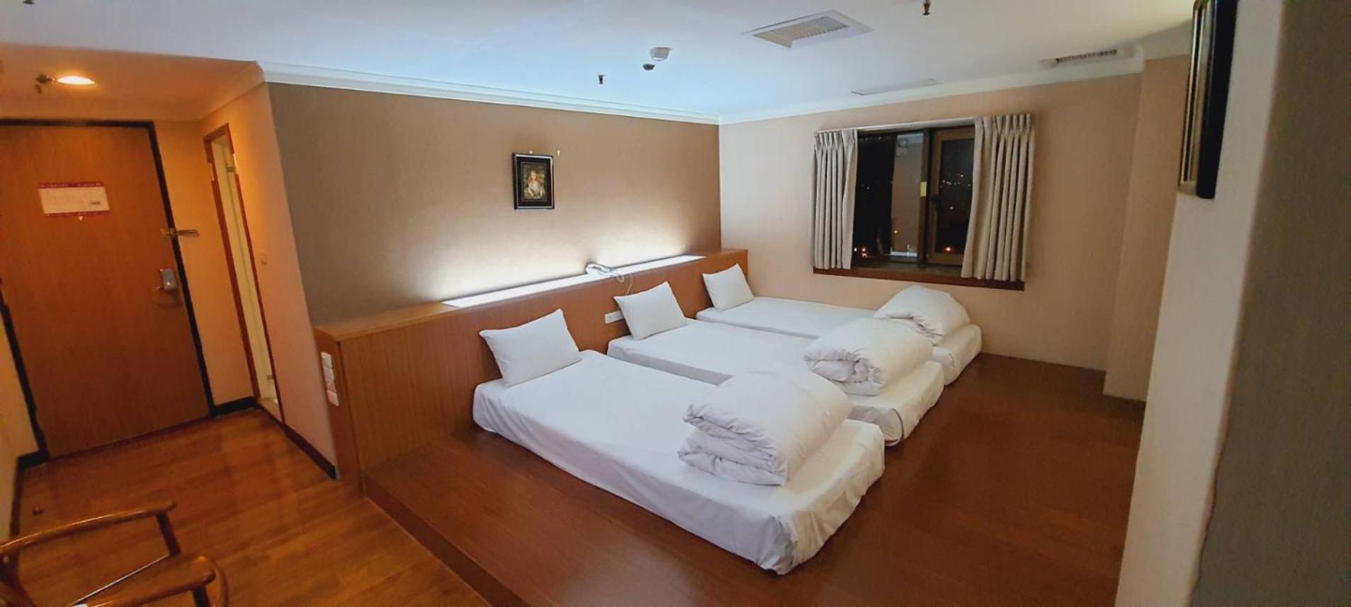 Tapeng Bay Holiday Hotel Donggang Luaran gambar